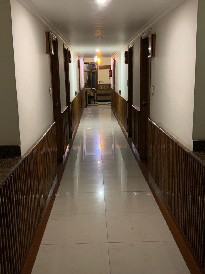 Hotel Raman'S Jagādhri エクステリア 写真